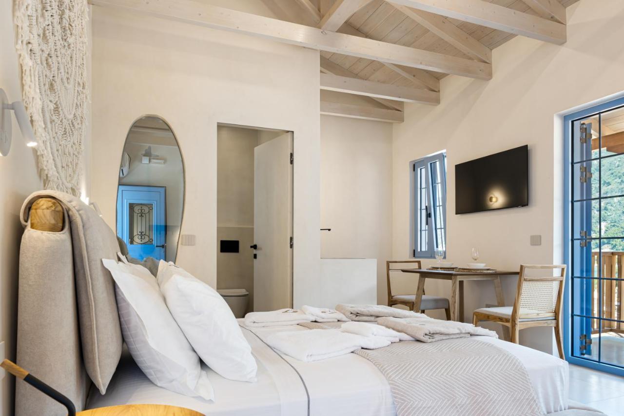 Tellion Suites Áyios Nikítas 外观 照片
