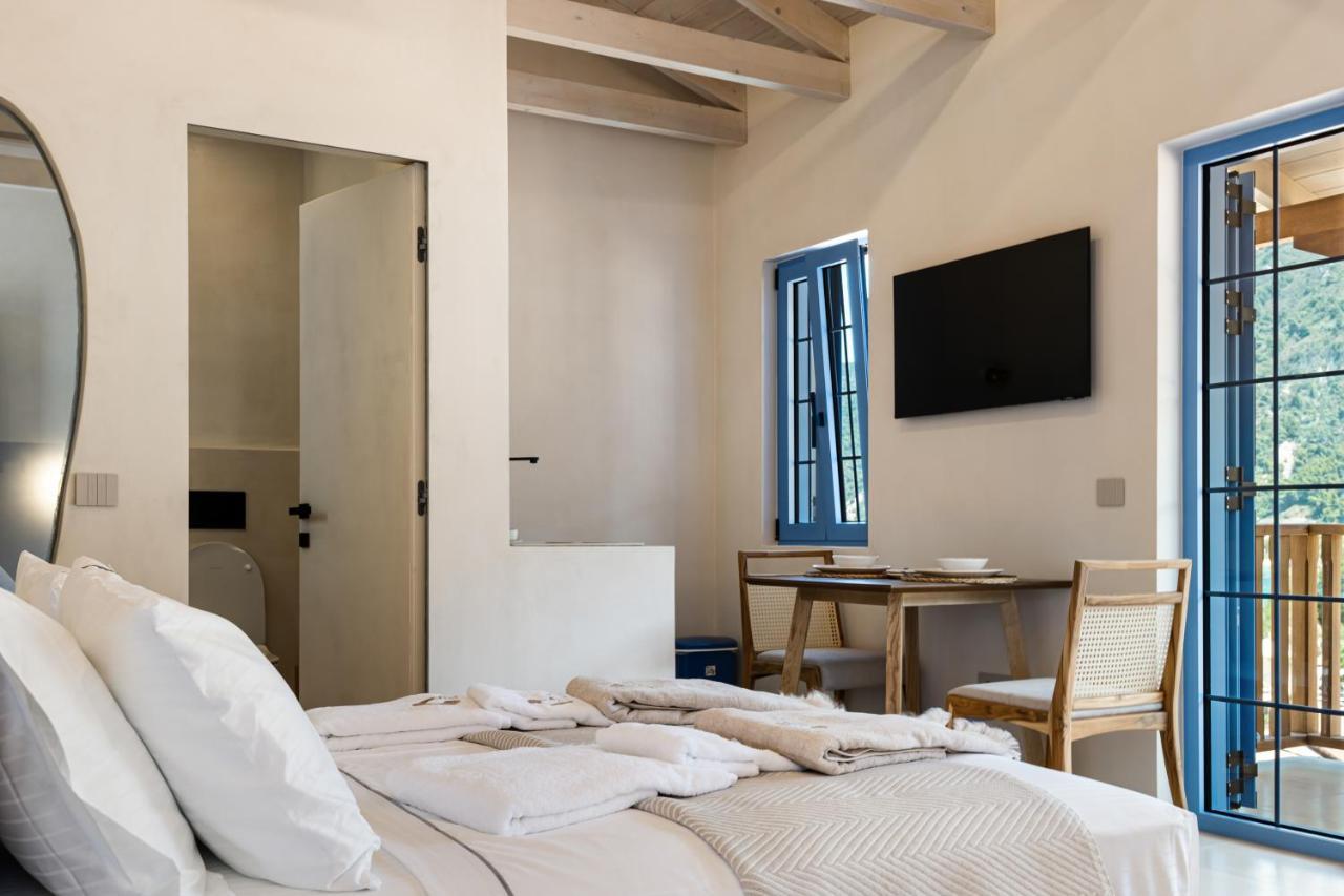 Tellion Suites Áyios Nikítas 外观 照片