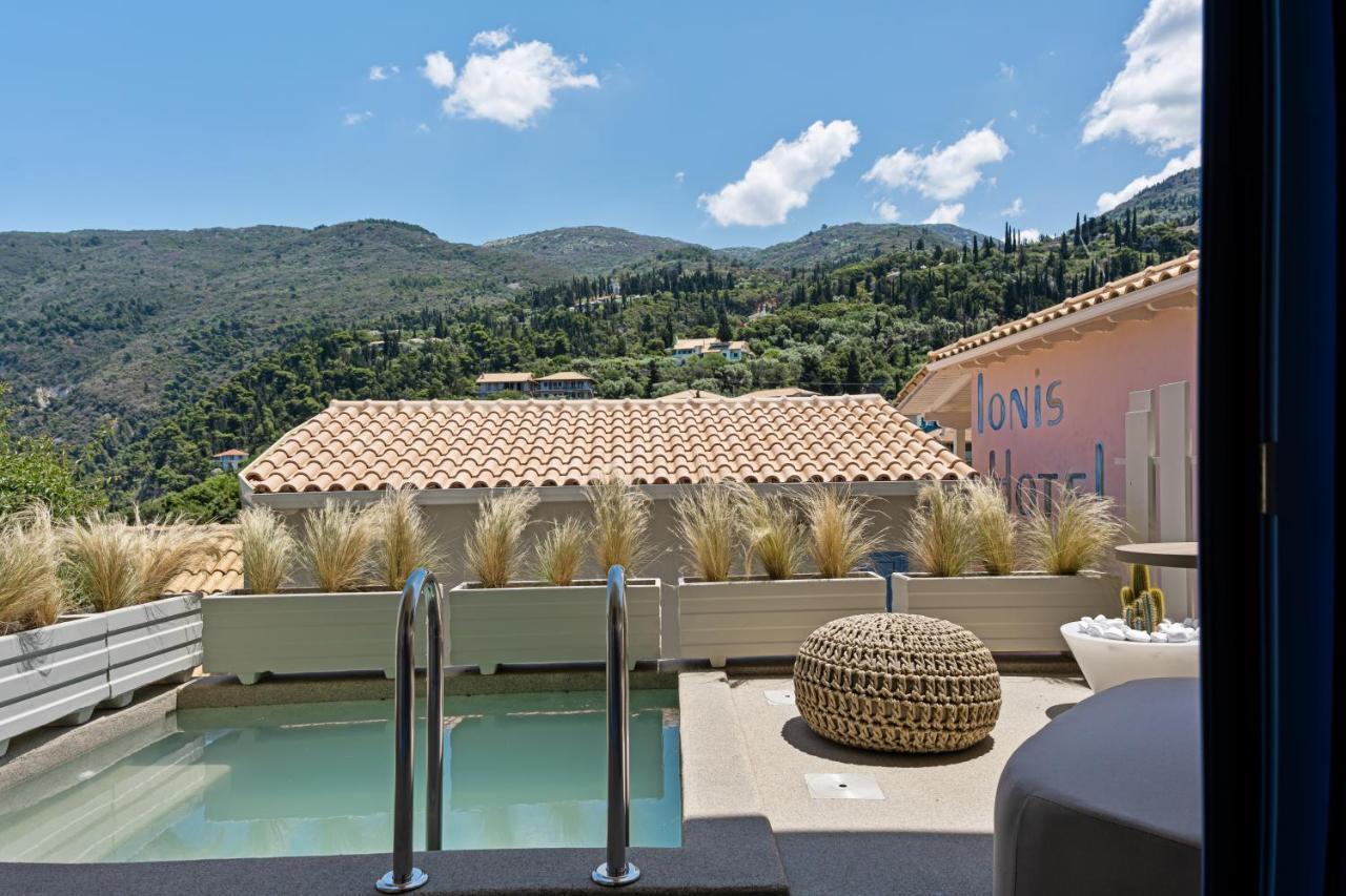 Tellion Suites Áyios Nikítas 外观 照片