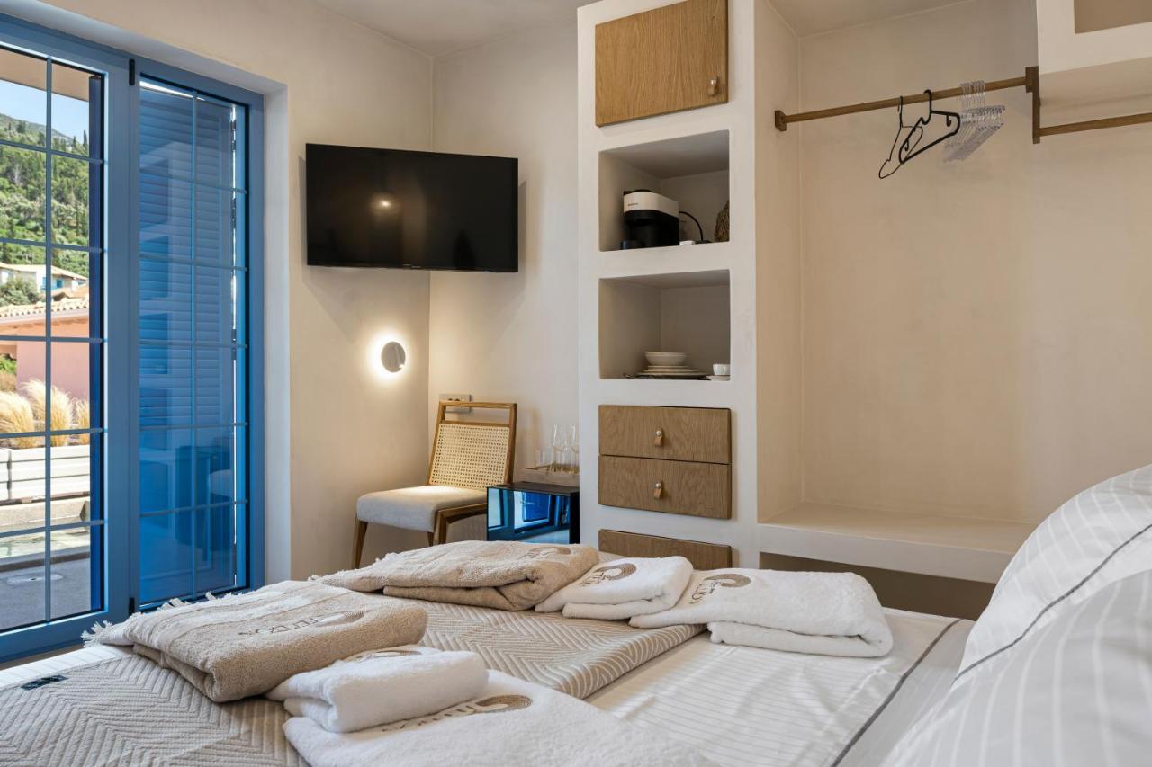Tellion Suites Áyios Nikítas 外观 照片